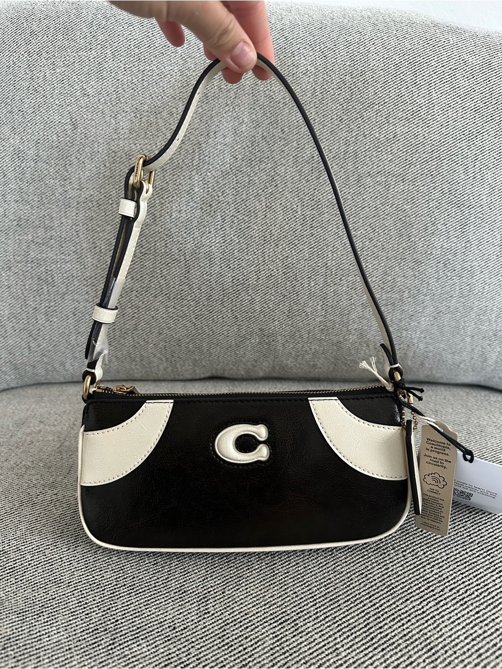 NWT Coach Coachtopia Bowling Small Shoulder Bag Leather/Black/White CFB01